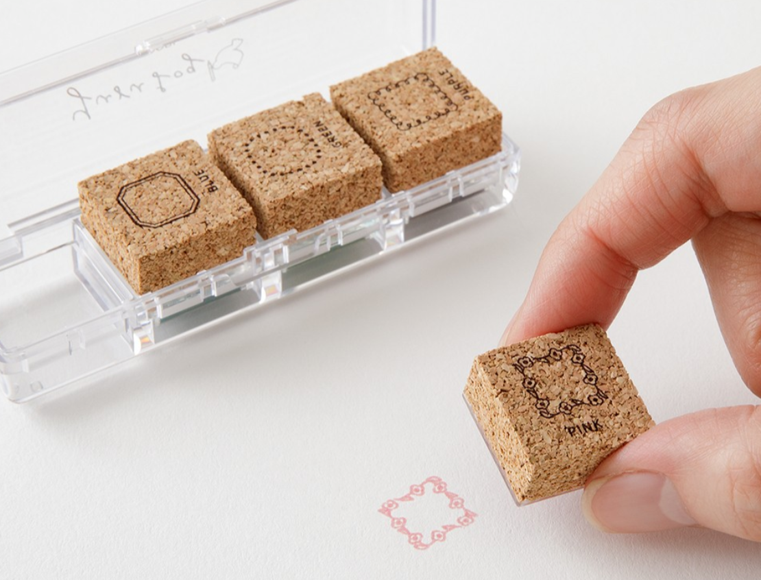 Yuru Log Paintable Stamp - 4 Variations