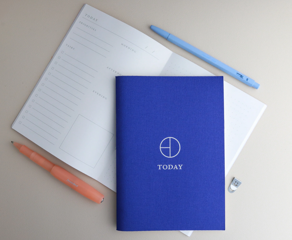 Cloth Saddle Stitch Planner - Undated B6