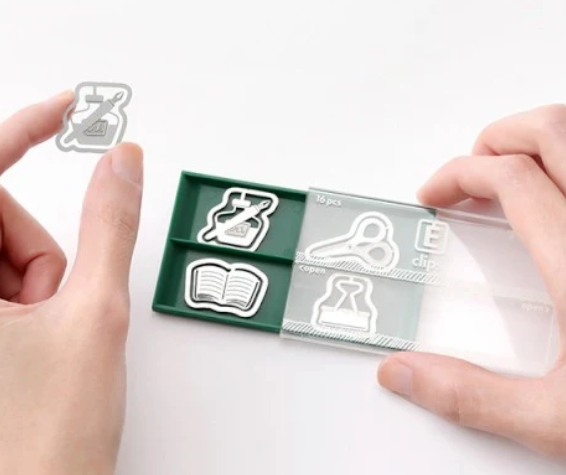 Midori E Clips